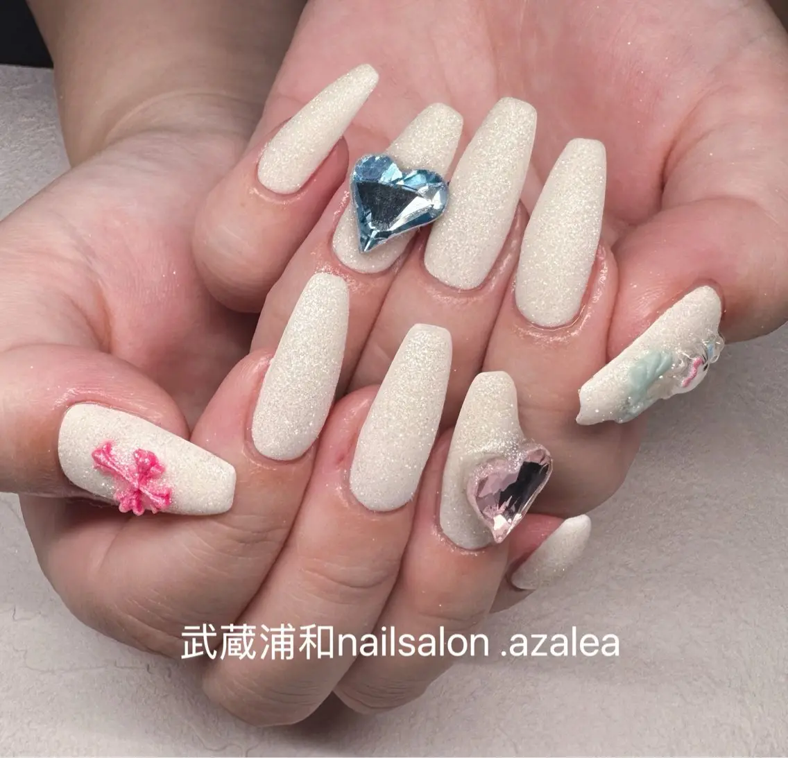 ネイル ハンドネイル R inのネイルデザイン
