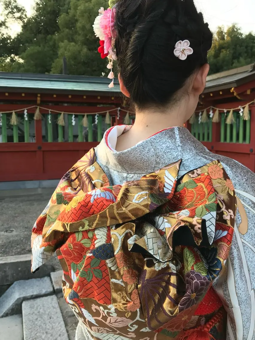 振袖着付け【別途料金：ヘアセット45分3,300円、メイク1,100円】⭐︎成人式前日.当日着付けは受け付けておりませんの写真