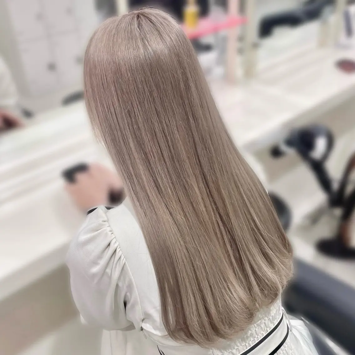 【🩶超おすすめ🩶】ケアブリーチ使用トリプルカラー(2回ブリーチ)の写真