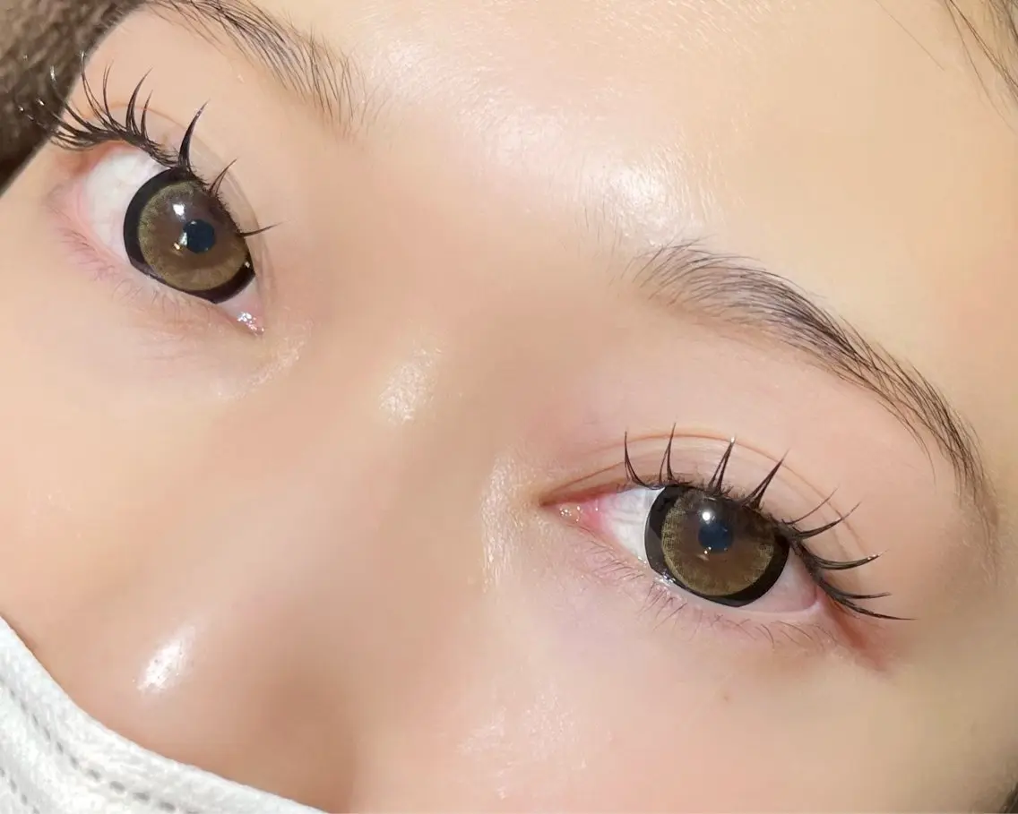 人気急上昇中♪持続性1.5倍LEDフラットラッシュ100本の写真