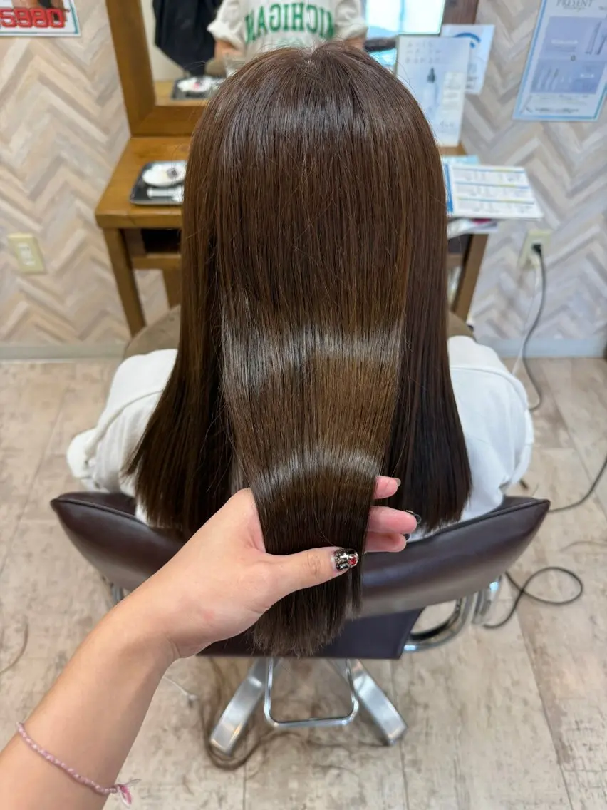 カット+生トリートメント💇‍♀️🦋💫の写真