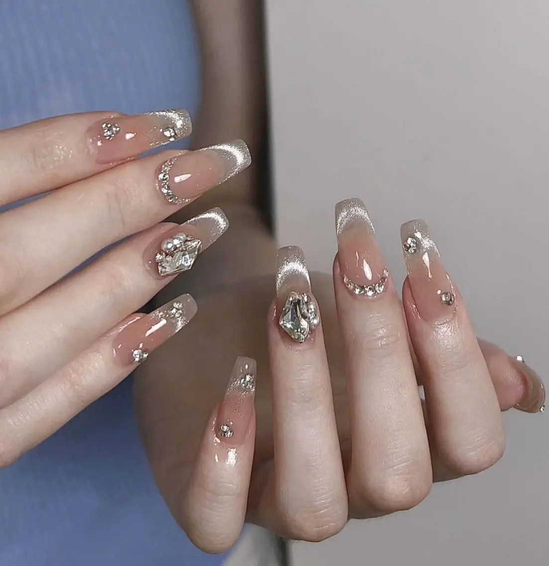 ネイル アートネイル 長さ出し ネイルチップ Queen‘s なんのネイルデザイン