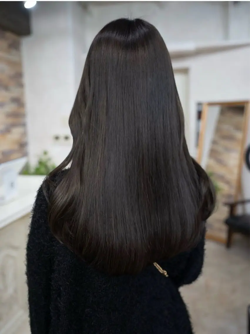 ロング カット ヘアカラー トリートメント ALLY 原宿のヘアスタイル