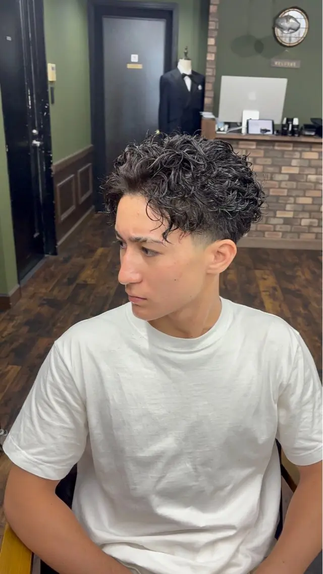 メンズ 井高 洸のヘアスタイル