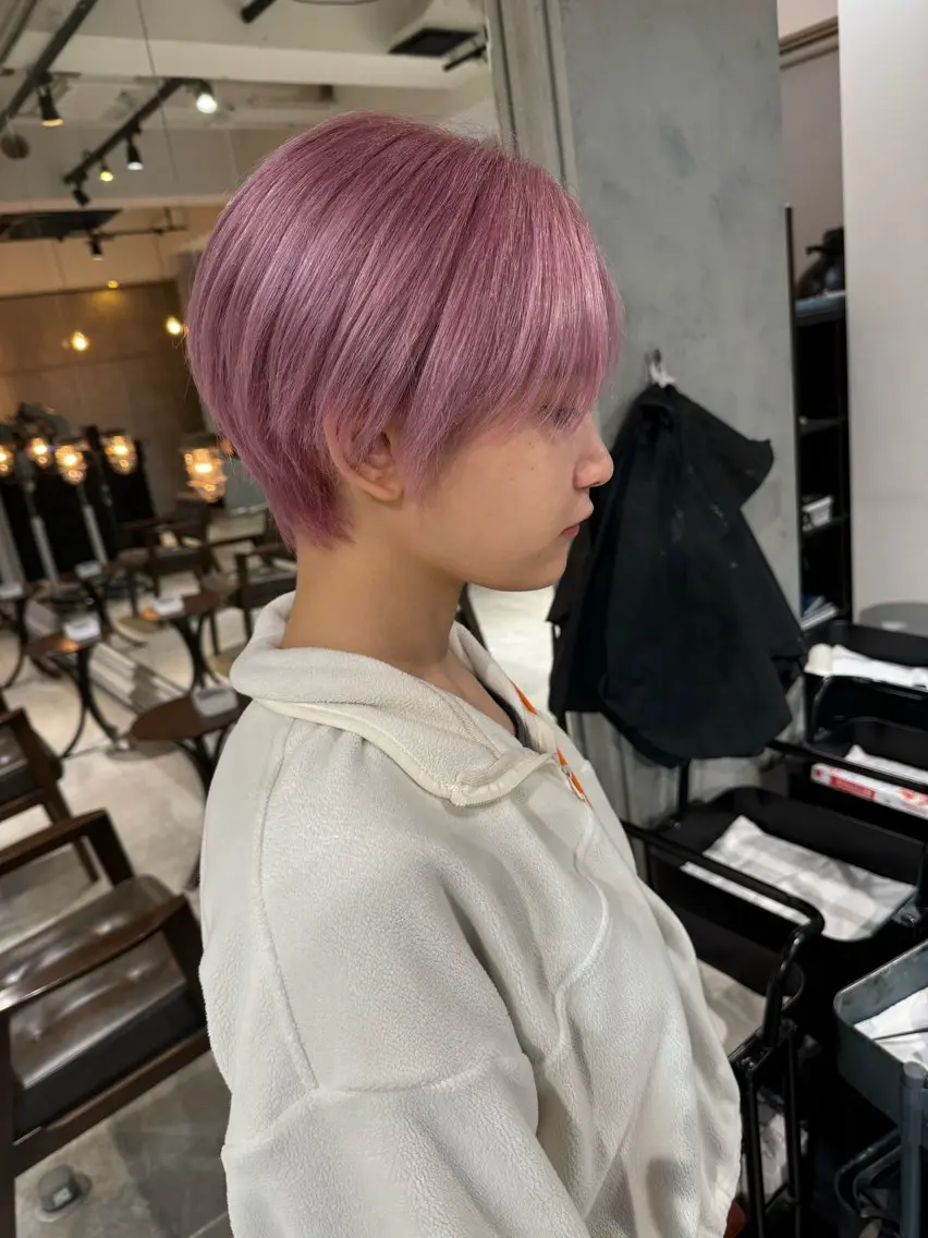 ショート カラー カット ヘアカラー トリートメント ヘアセット 💜ハイトーン💛 マジカルかいちゃんのヘアスタイル