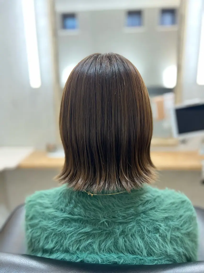 ショート ボブ 外ハネヘア カット ヘアカラー トリートメント 川村 昌広のヘアスタイル