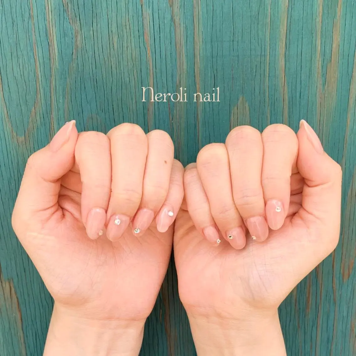 ミディアム ネイル Neroli nailのネイルデザイン