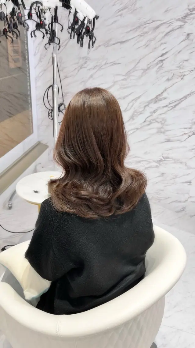 ロング カラー ベージュカラー 透明感カラー カット ヘアカラー トリートメント Riho♡レイヤー/ 名駅/大人韓国ヘアのヘアスタイル