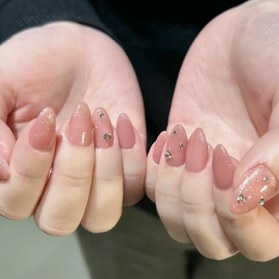 ネイル ワンカラーネイル ハンドネイル atelier　 univ.のネイルデザイン
