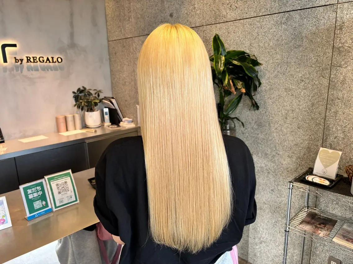 ロング カラー 抜きっぱなしブロンド ブロンド 🌷艶感カラー🌷 富施　優花のヘアスタイル