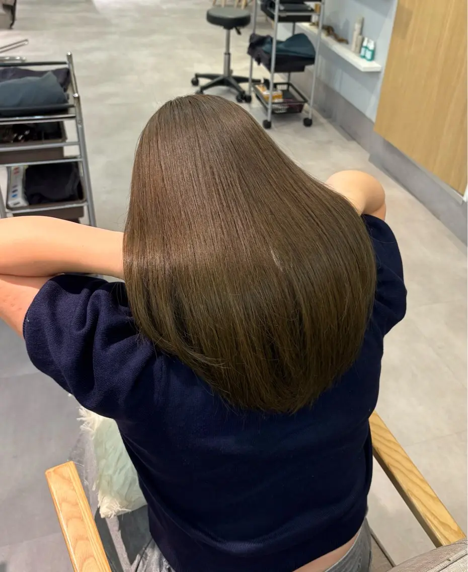 ロング カラー ブラウンカラー オリーブブラウン ヘアカラー 🌈透明感カラー🌈 / 西野 杏🫧のヘアスタイル