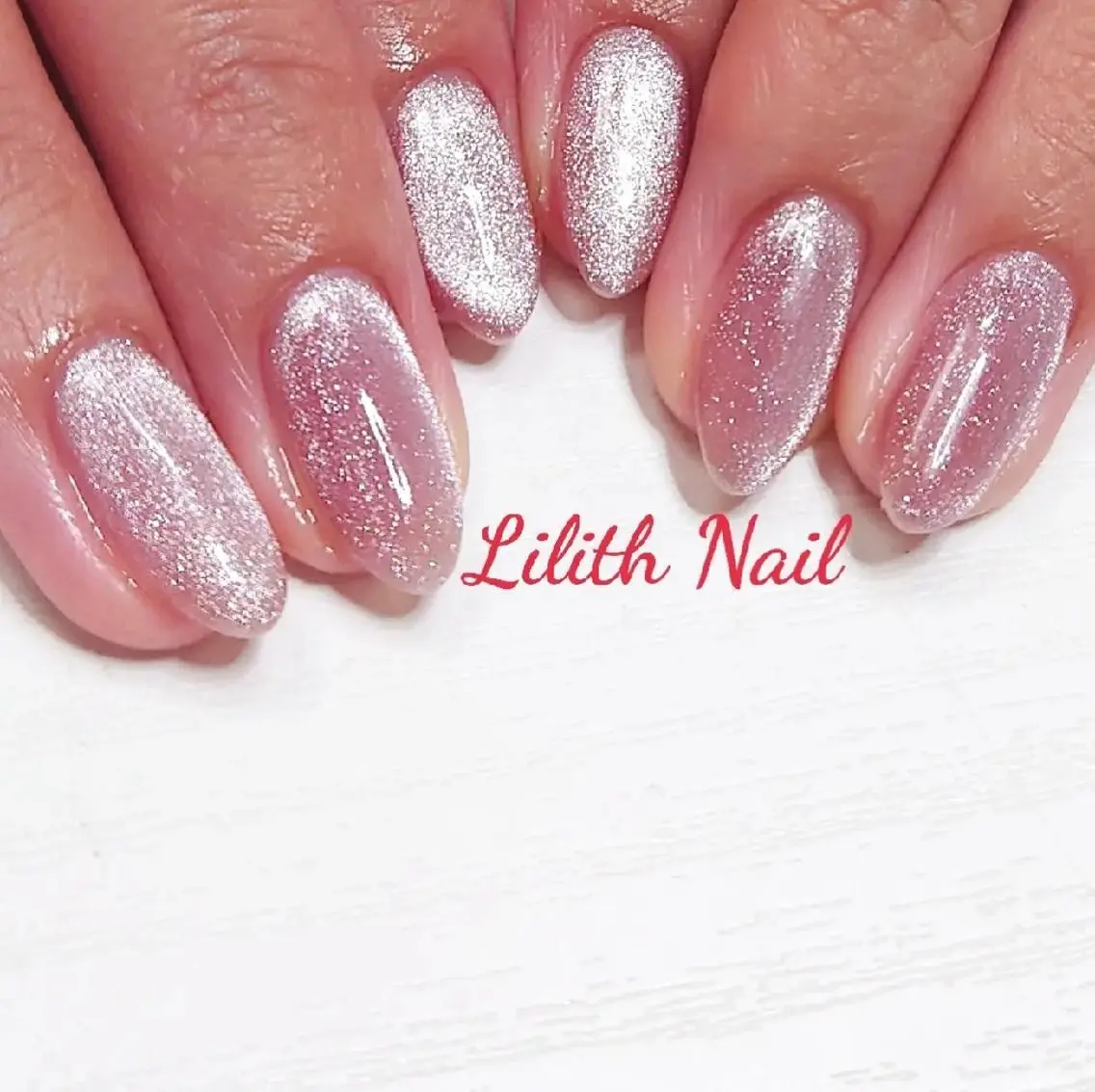 ネイル マグネットネイル ハンドネイル Lilith Nailのネイルデザイン