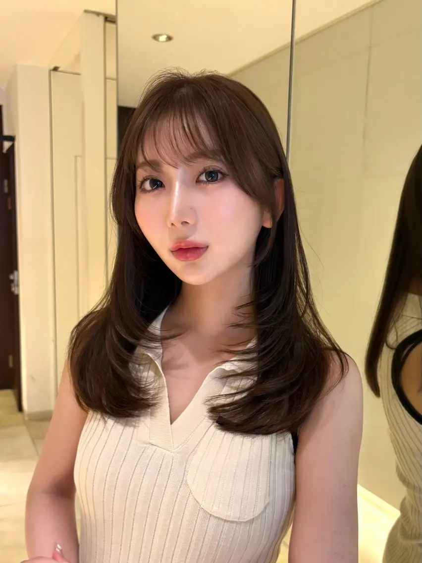 ロング あ い か 🎀 レイヤーカットのヘアスタイル