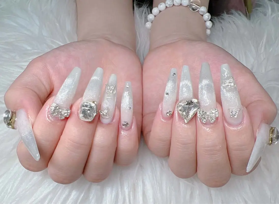 ネイル Lee Nailsのネイルデザイン