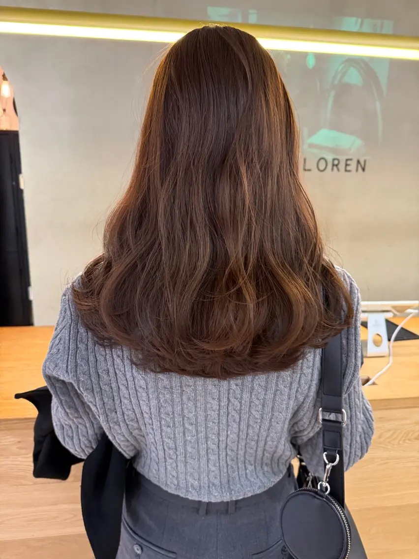ロング 透明感カラー 🎀エリコ🌈のヘアスタイル