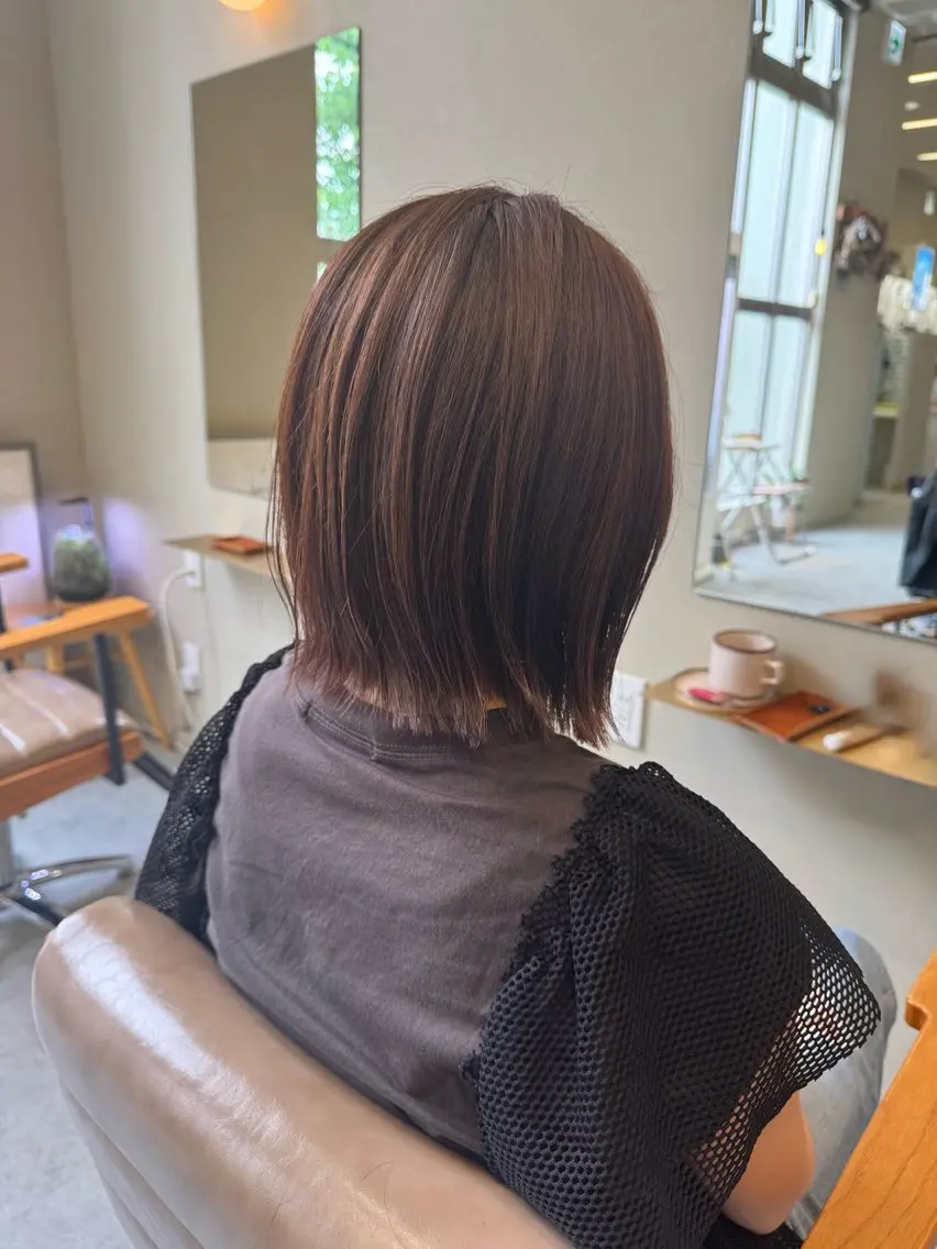 ミディアム カラー 切りっぱなしボブ ベージュカラー ボブ くびれヘア MASA マサのヘアスタイル