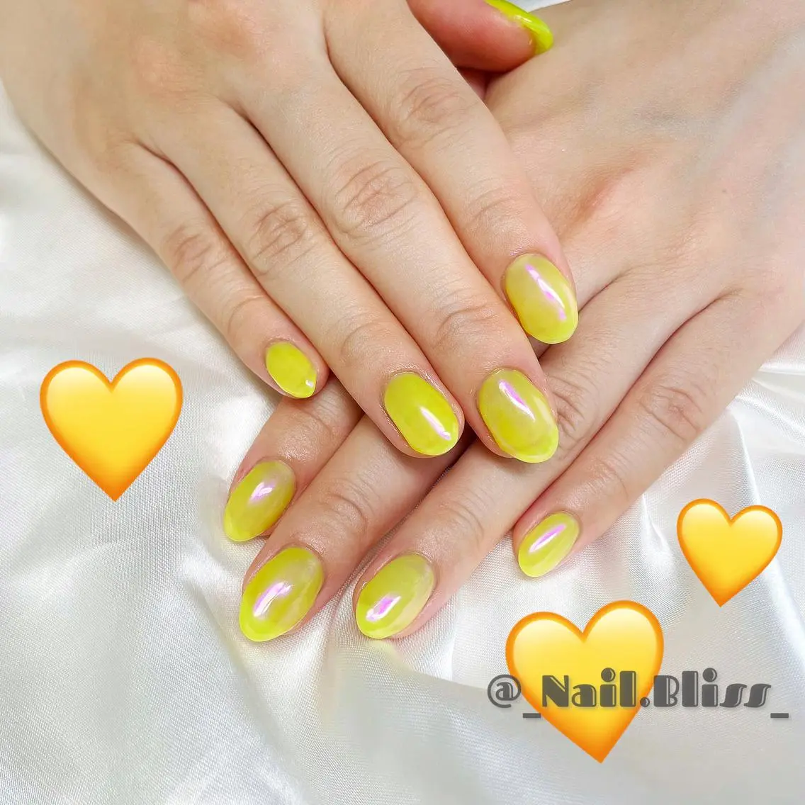 ネイル オーロラネイル パープル 黄色 ハンドネイル NAIL BLISSのネイルデザイン