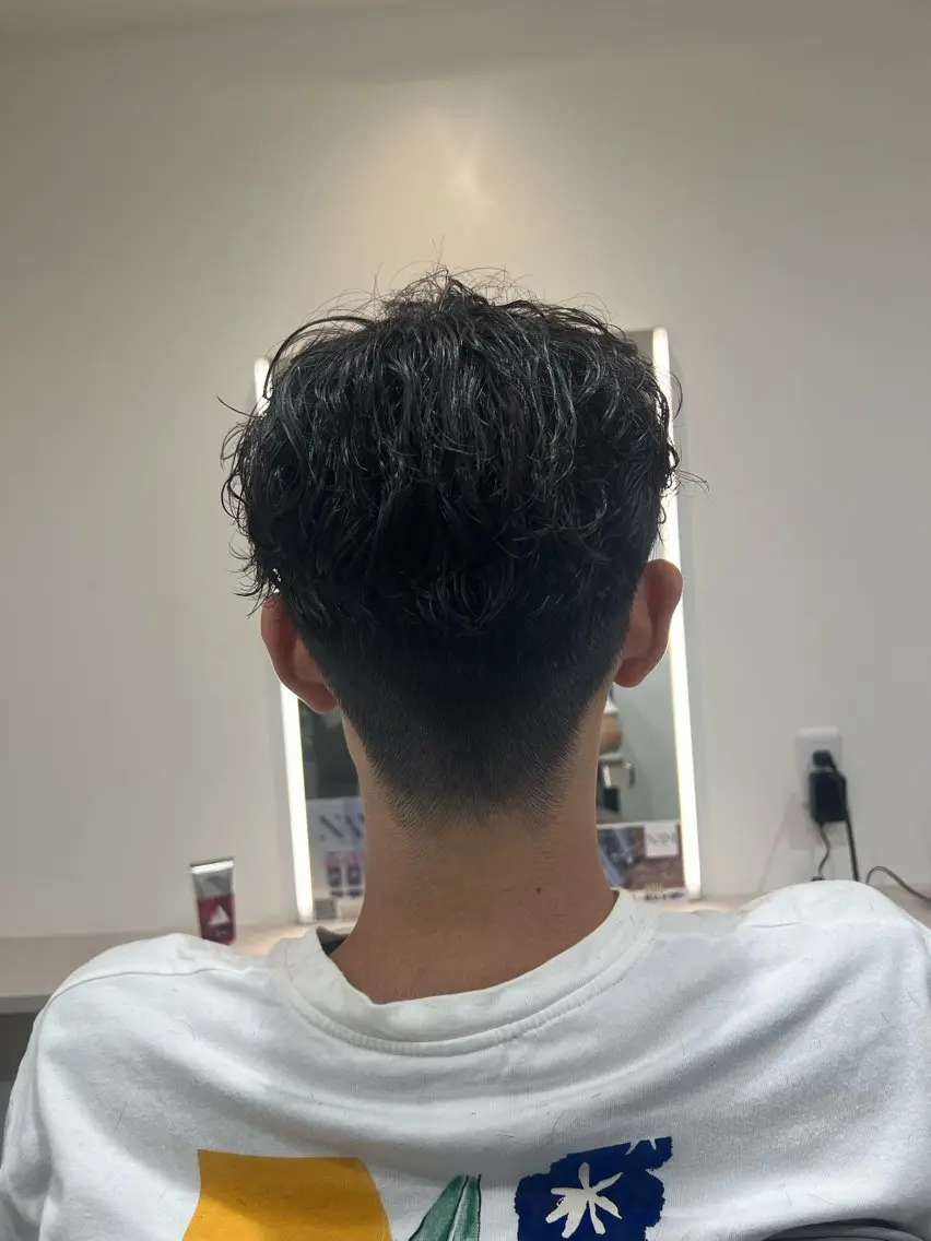 パーマ メンズ スペインカール Men's NAM 八角のヘアスタイル