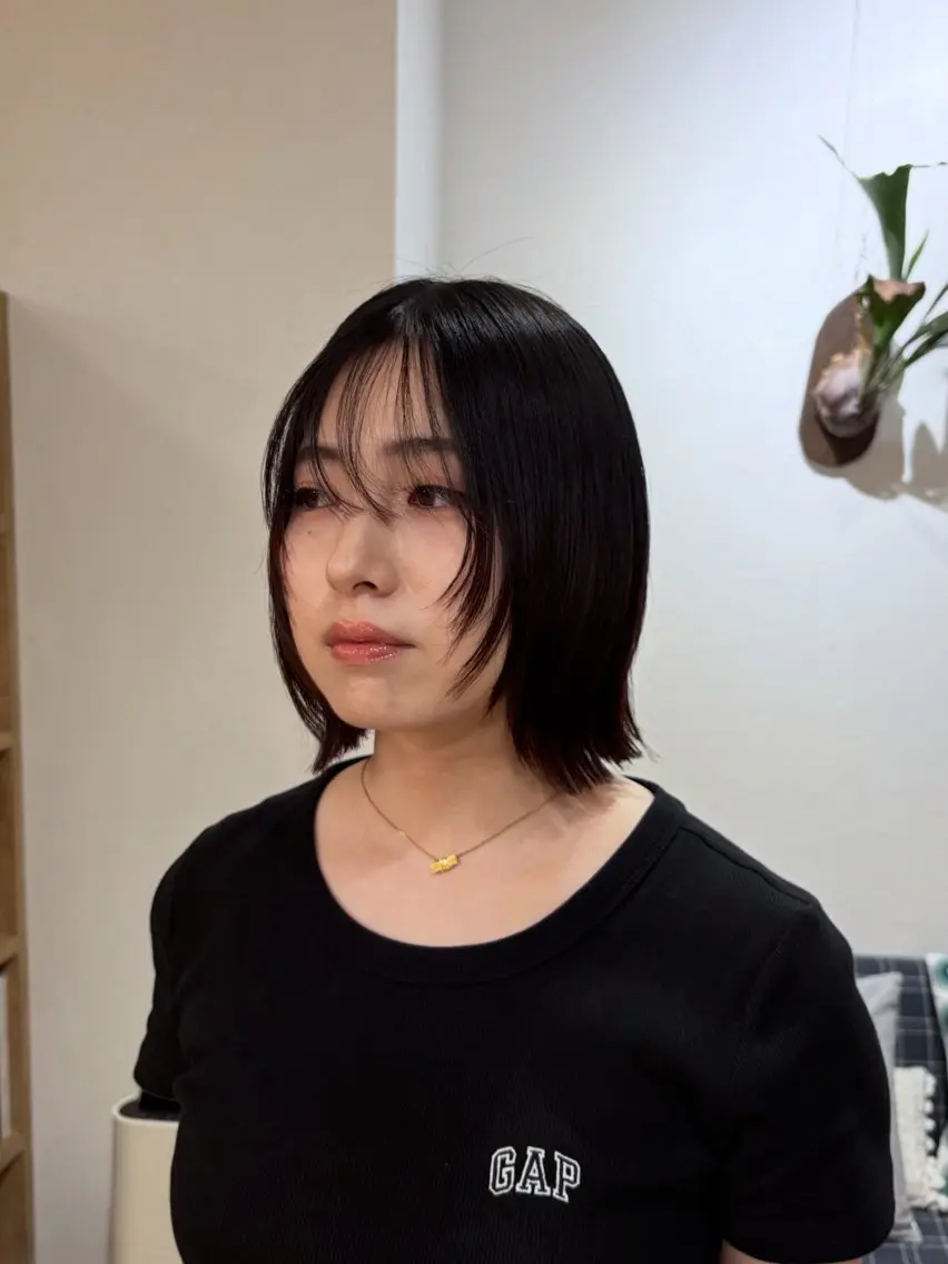ミディアム ボブ くびれヘア 竹口 莉央のヘアスタイル