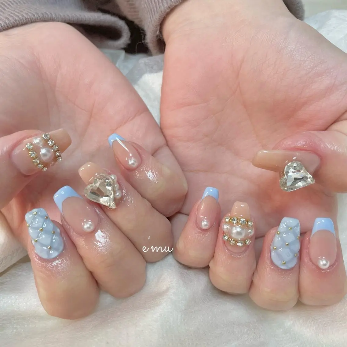 ネイル フレンチネイル ガーリー ハート 韓国ネイル nail salon e'mu💐のネイルデザイン