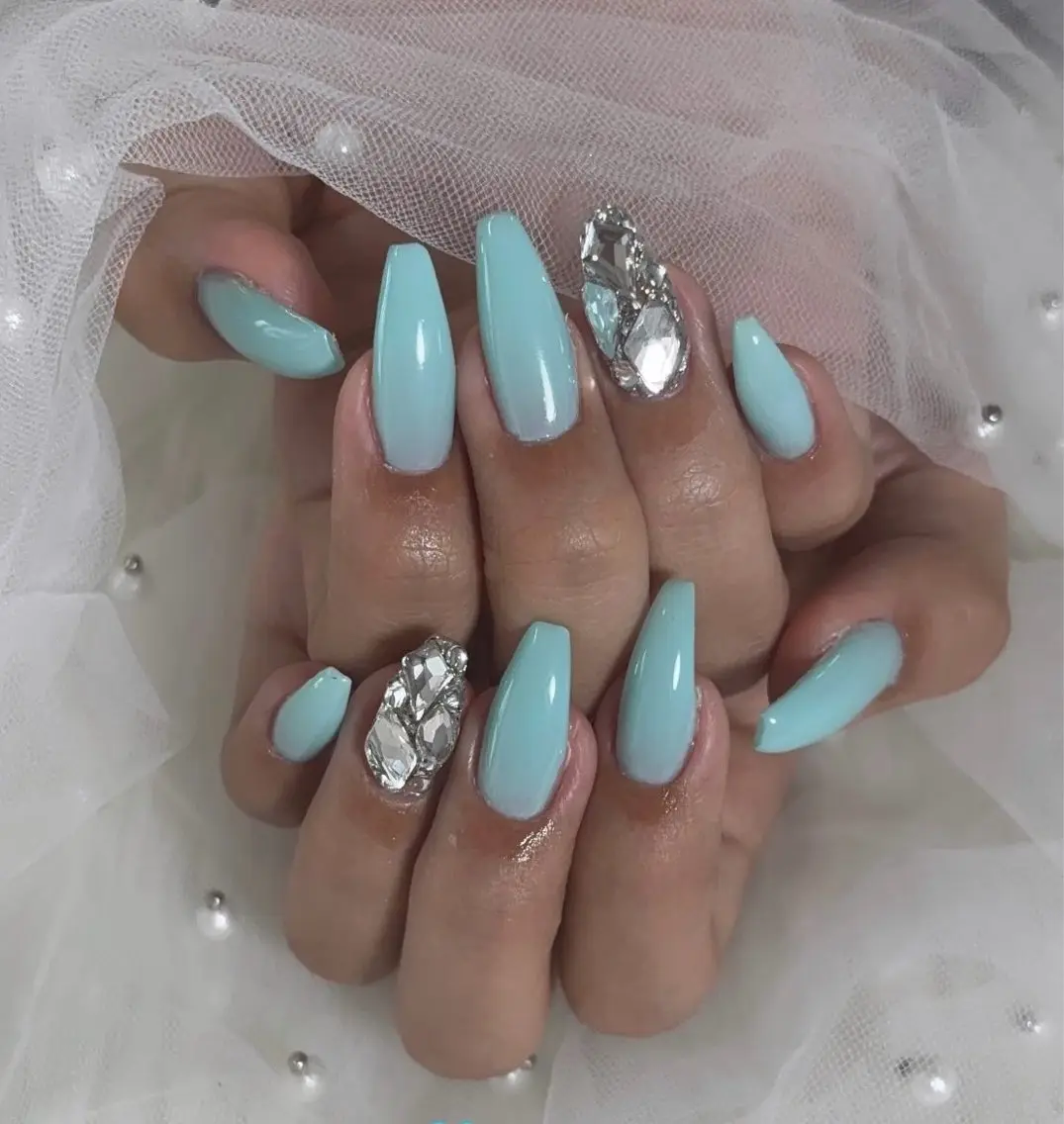 ネイル 長さ出し フレンチネイル ジェルネイル ガラスフレンチ マグネットネイル Queeens nailのネイルデザイン