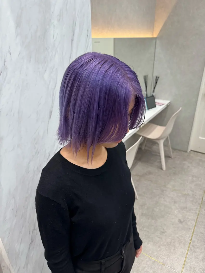 ミディアム karin ボブハイトーンのヘアスタイル