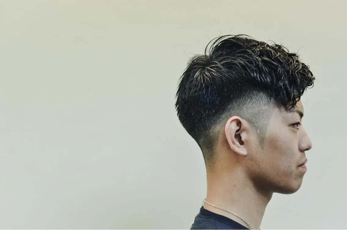 ショート パーマ メンズ フェードカット メンズパーマ 刈り上げ ニュアンスパーマ スパイラルパーマ メンズ限定✂️撮影 モデル募集！林 拓実のヘアスタイル