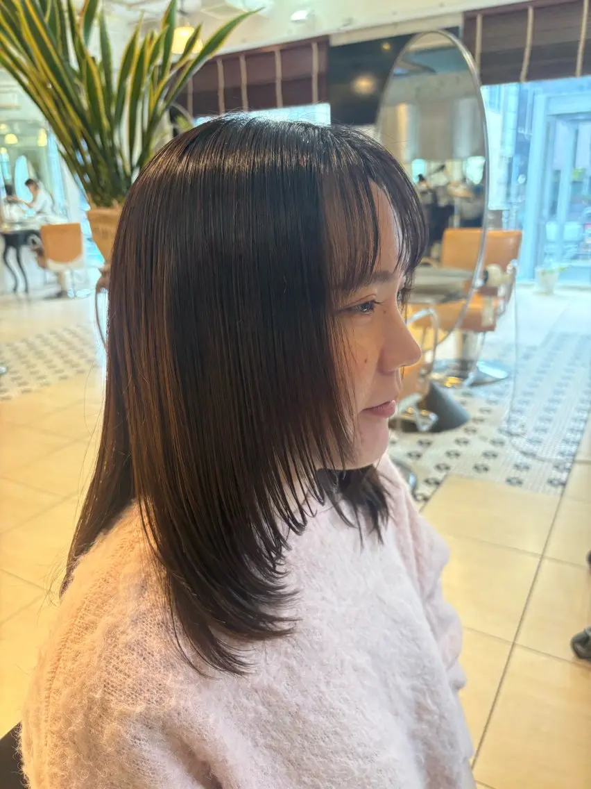 ミディアム ミディアムレイヤー レイヤーカット 菊池 菜月のヘアスタイル