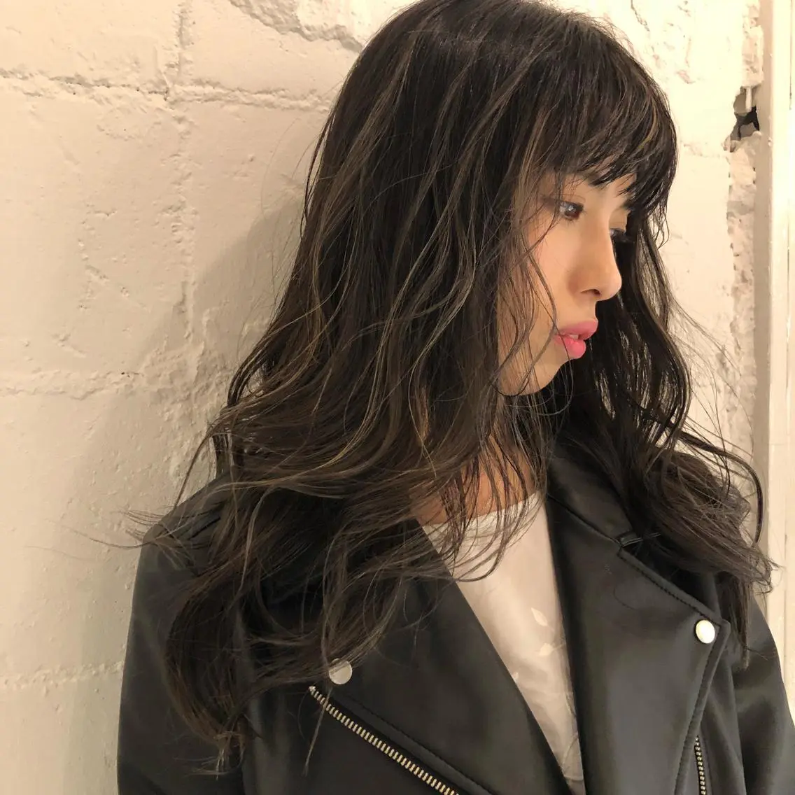 ロング カラー ハイライトカラー ハイライト ORIKA 美容室のヘアスタイル