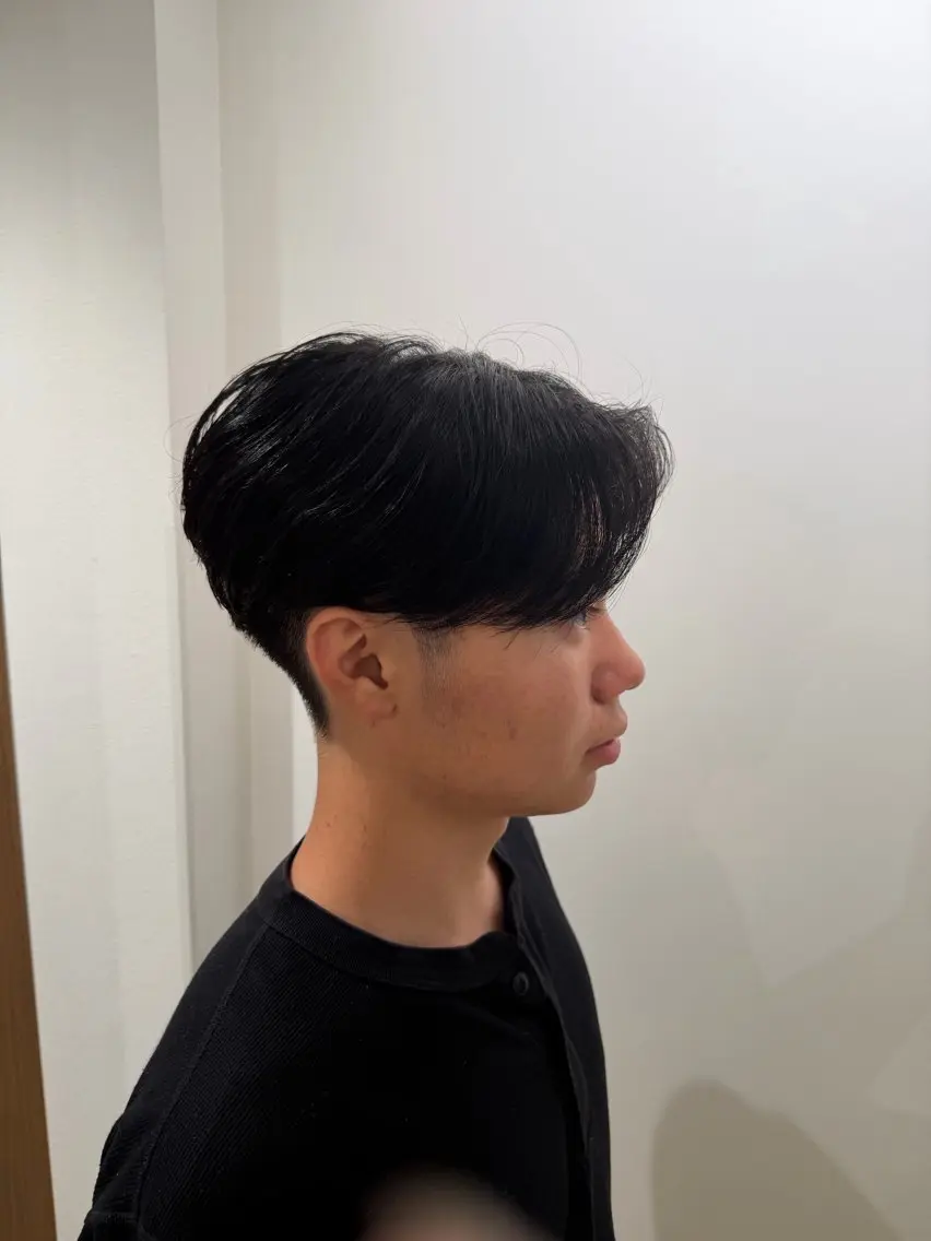 ショート メンズ センターパート 藤森 裕人のヘアスタイル