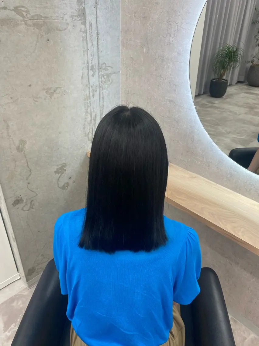 セミロング カラー 透明感カラー 苗代萌/ぷるツヤ髪 🫧／レイヤーカットのヘアスタイル