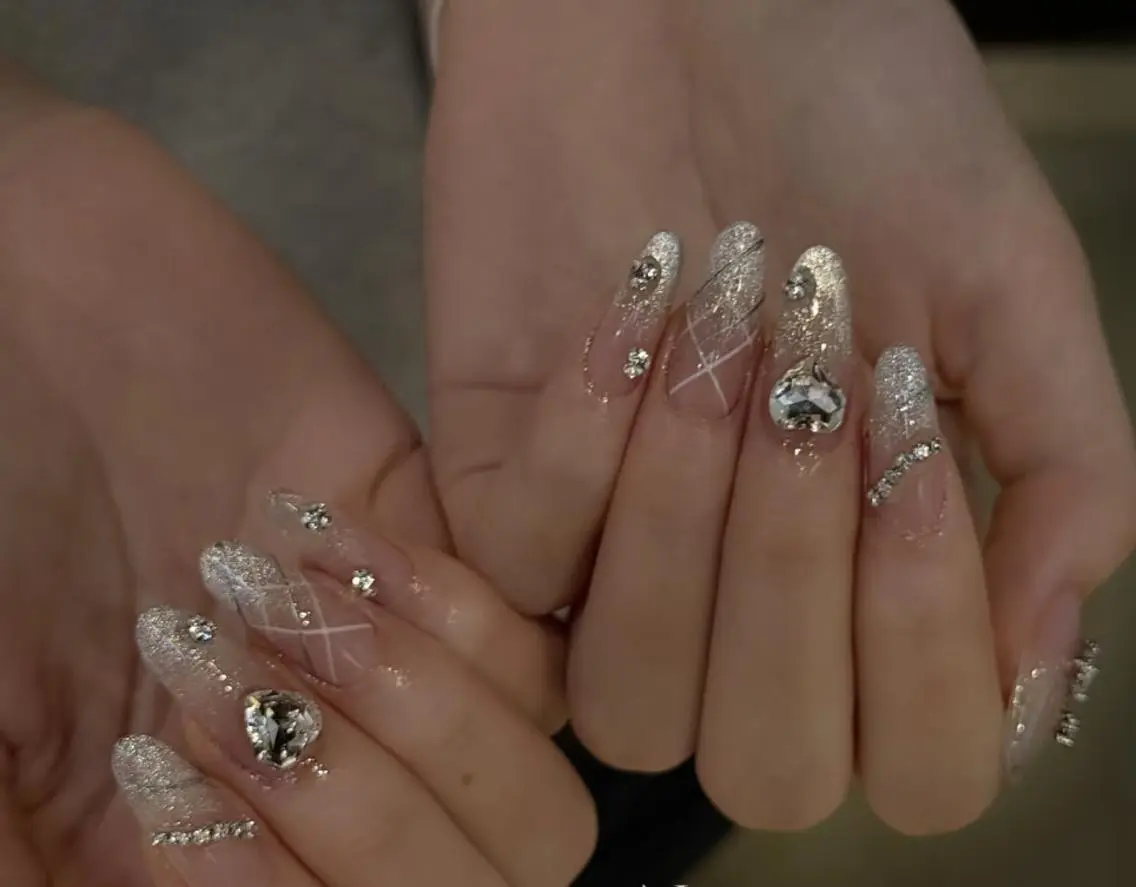 ネイル ハンドネイル 🎀 KiKi_nailのネイルデザイン