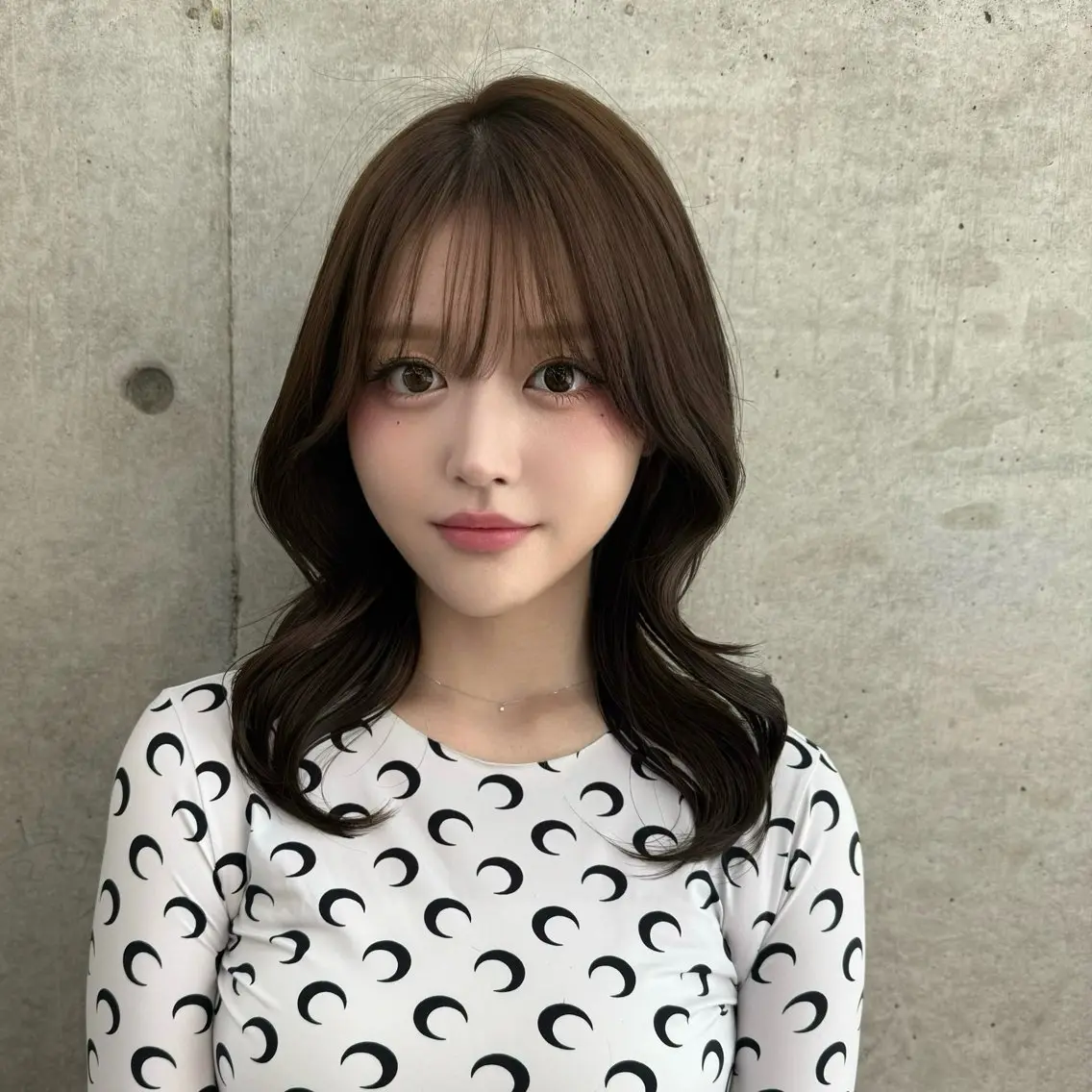セミロング カット トリートメント 髪質改善|透明 感カラー🩵レイヤーのヘアスタイル