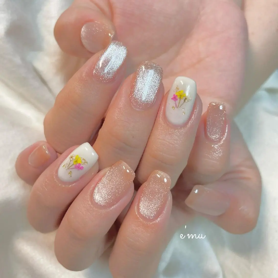 ネイル マグネットネイル 春ネイル ハンドネイル nail salon e'mu💐のネイルデザイン