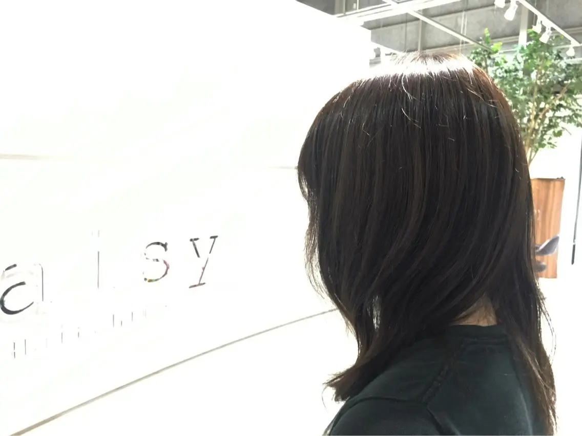 ミディアム カラー 透明感カラー グレージュ ハイライトカラー ハイライト 佐藤 結花のヘアスタイル