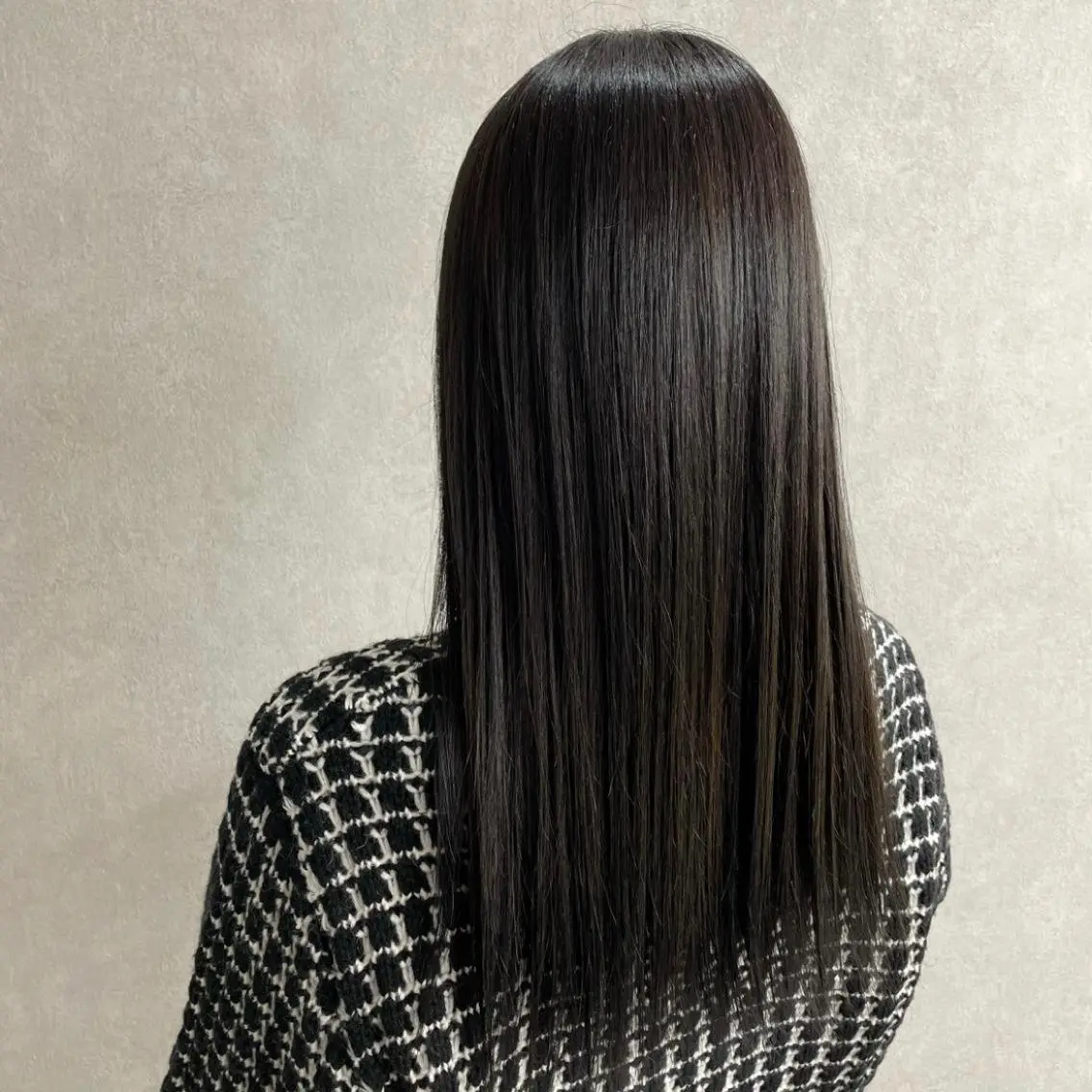 ショート カラー パーマ ヘアアレンジ メンズ キッズ ネイル マツエク・マツパ アイブロウ 黒髪 ナチュラルブラック ナチュラル mona/ ストレートスタイル✨のヘアスタイル
