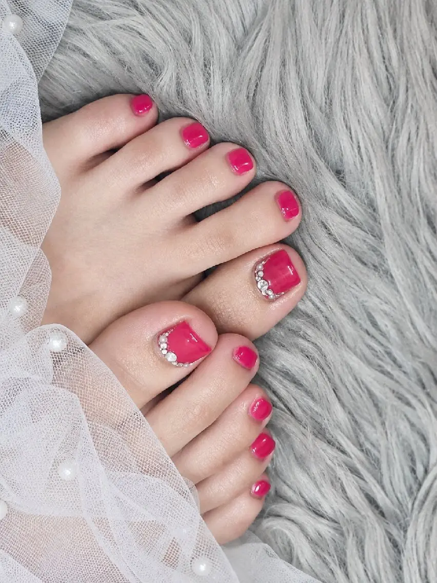 ネイル フットネイル キラキラネイル フットネイル nail salon calm+ のネイルデザイン