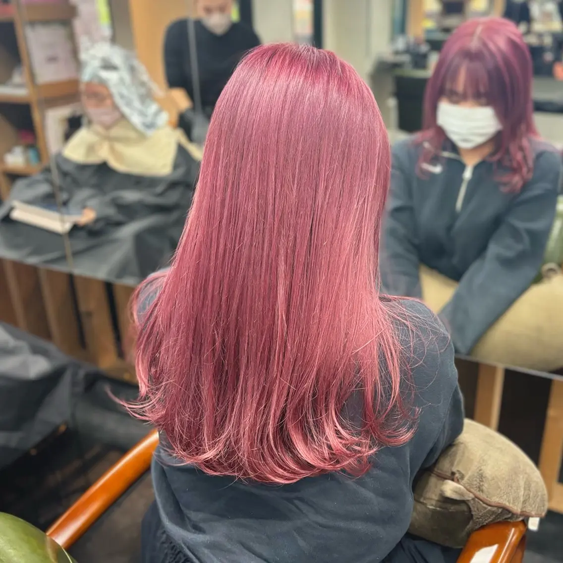 ✨学生限定クーポン✨カット＋ブリーチカラー+最高級超音波トリートメントの写真