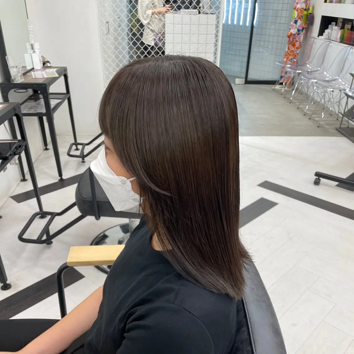 セミロング カラー パーマ ヘアアレンジ メンズ アッシュ アッシュグレー アッシュグレージュ グレージュ 髪質改善 mona/ ストレートスタイル✨のヘアスタイル