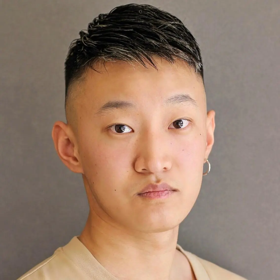 メンズ フェードカット メンズメッシュ スキンフェード 佐藤 純のヘアスタイル