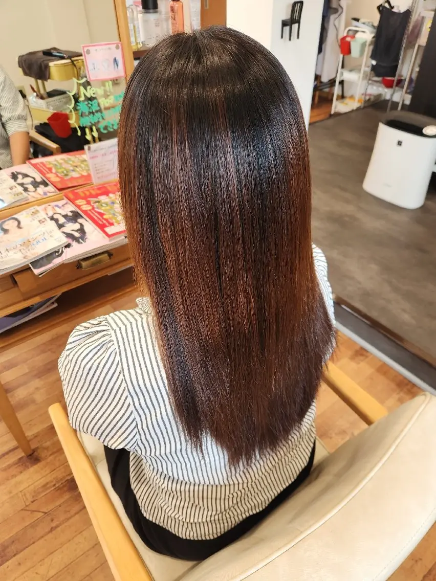 ロング 岩瀬 未来のヘアスタイル