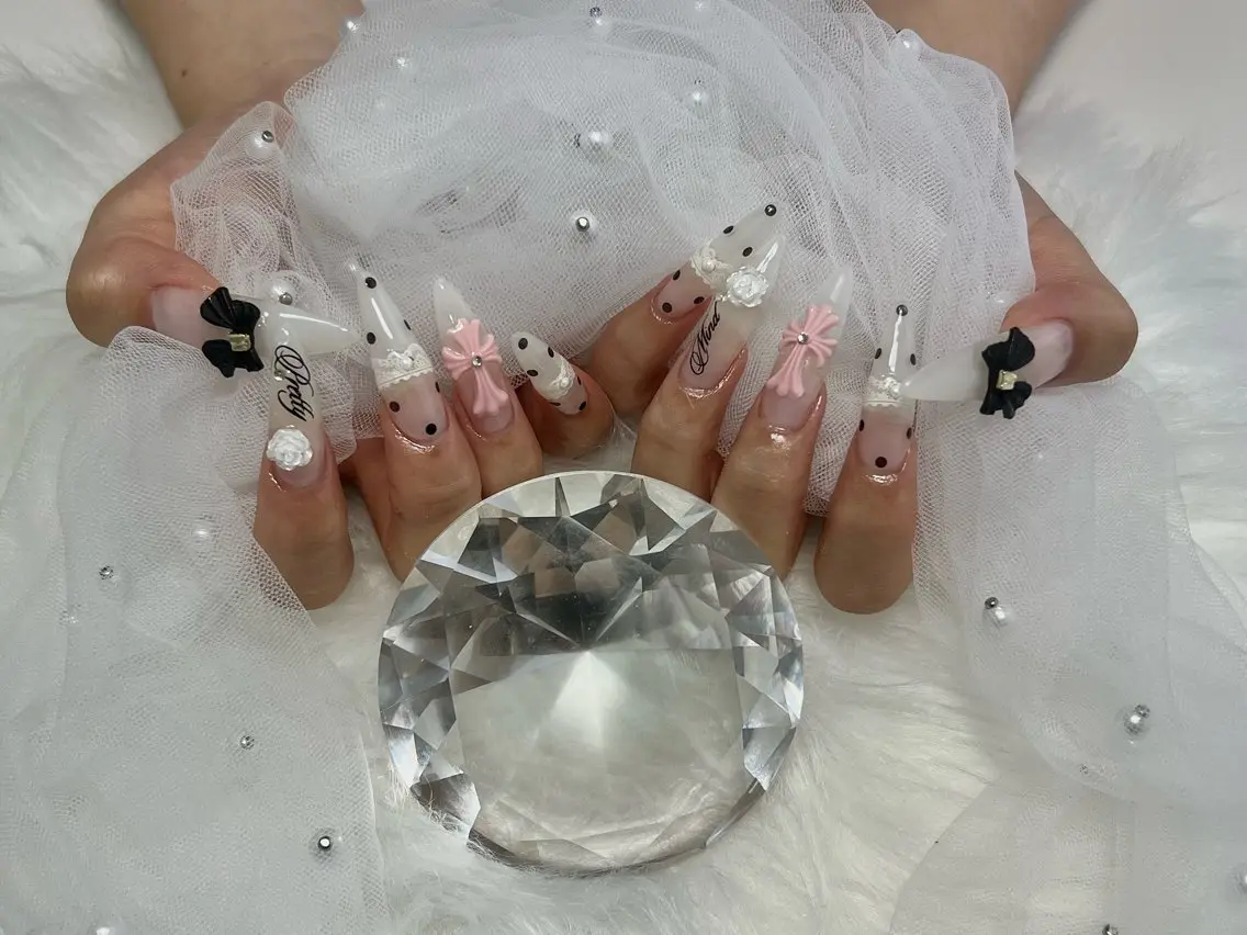 ネイル ハンドネイル AREM nailのネイルデザイン