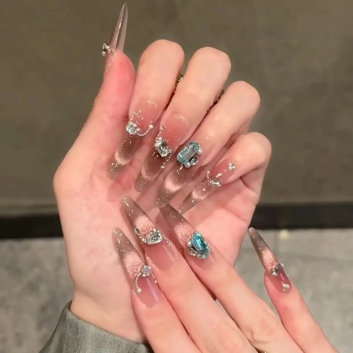 ネイル ハンドネイル 大久保YISnail スカルプ専門店のネイルデザイン
