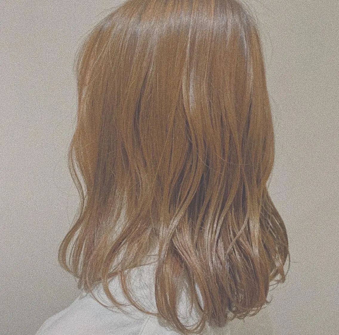 セミロング カラー ヘアアレンジ 高井瑠華🌼 ストカールカット特化のヘアスタイル