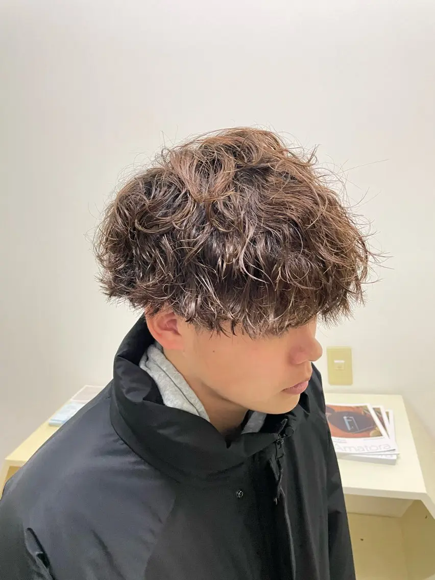 【簡単スタイリング】メンズパーマ+カット+トリートメントの写真