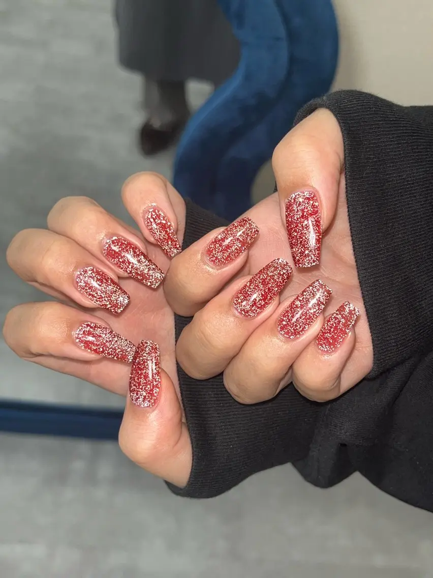 ネイル キラキラネイル ハンドネイル NailByua 武蔵新城徒歩4分のネイルデザイン