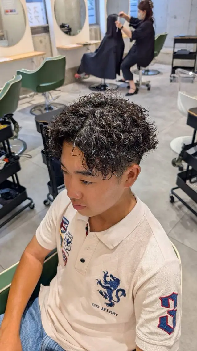 パーマ メンズ カット パーマ 梅樹 彩香のヘアスタイル