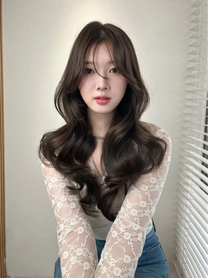 セミロング 縮毛矯正 浦和透明感トレンド ヘア🫧セナ🤍のヘアスタイル