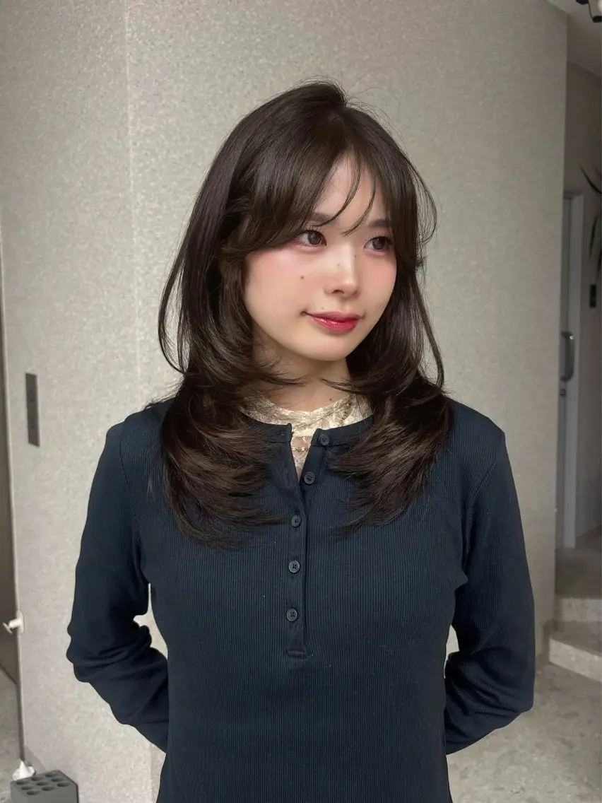 ミディアム カラー ヘアアレンジ 小顔カット トリートメント カット トリートメント 透明感カラー¦ まなみ🎀💞のヘアスタイル