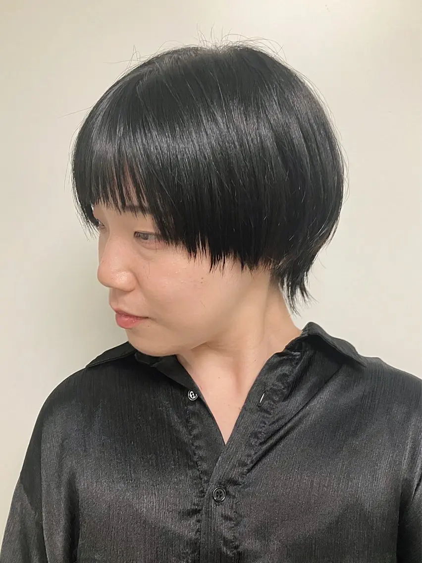 ショート ショートボブ ボブ レイヤーカット 似合わせカット ショートヘア fumikaブリーチ /デザインのヘアスタイル